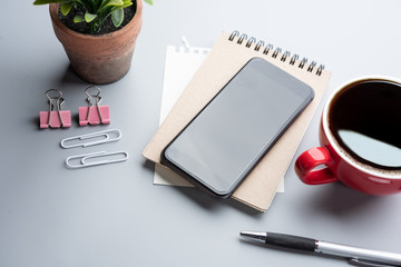 Aufkleber - Flat lay, top view office table desk. Workspace with keyboard, office supplies, pencil, green leaf,smartphone on gray background.