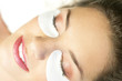 © PPP - Jeune femme brune avec un masque beauté sur les yeux