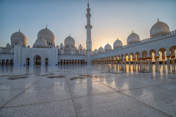 Great Sheikh Zayed Grand Mosque in Abu Dhabi