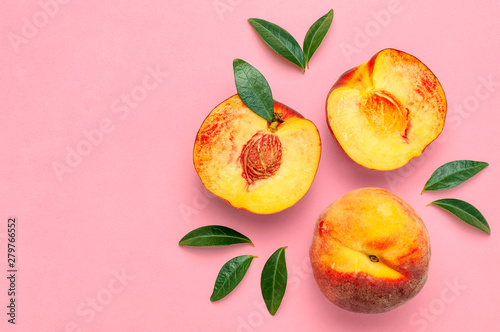 Fotomural Flat lay composition with peaches