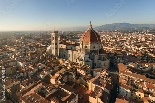 Cuadros en Lienzo panoramic view of Florence and Basilica di Santa Maria del Fiore, Saint Mary