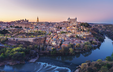 Poster - Beautiful view of Toledo city skyline with Cathedral, Alcazar and Tagus River at sunset - Toledo, Castila La Macha, Spain