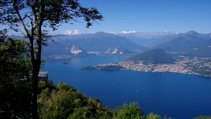 Poster - Lago Maggiore und Alpen in Norditalien vom Berg Sasso del Ferro