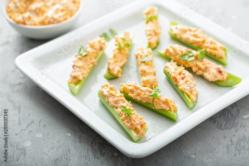 Cuadros en Lienzo Celery sticks or boats with pimento cheese and cilantro
