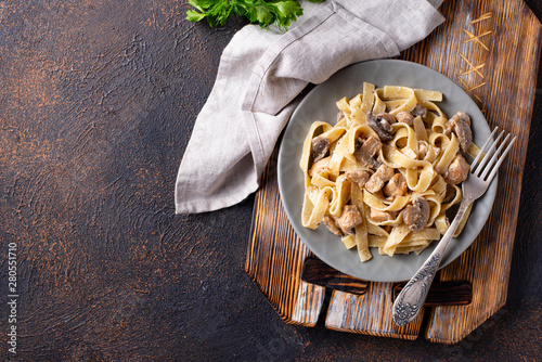 Fotomural Pasta with chicken and mushroom