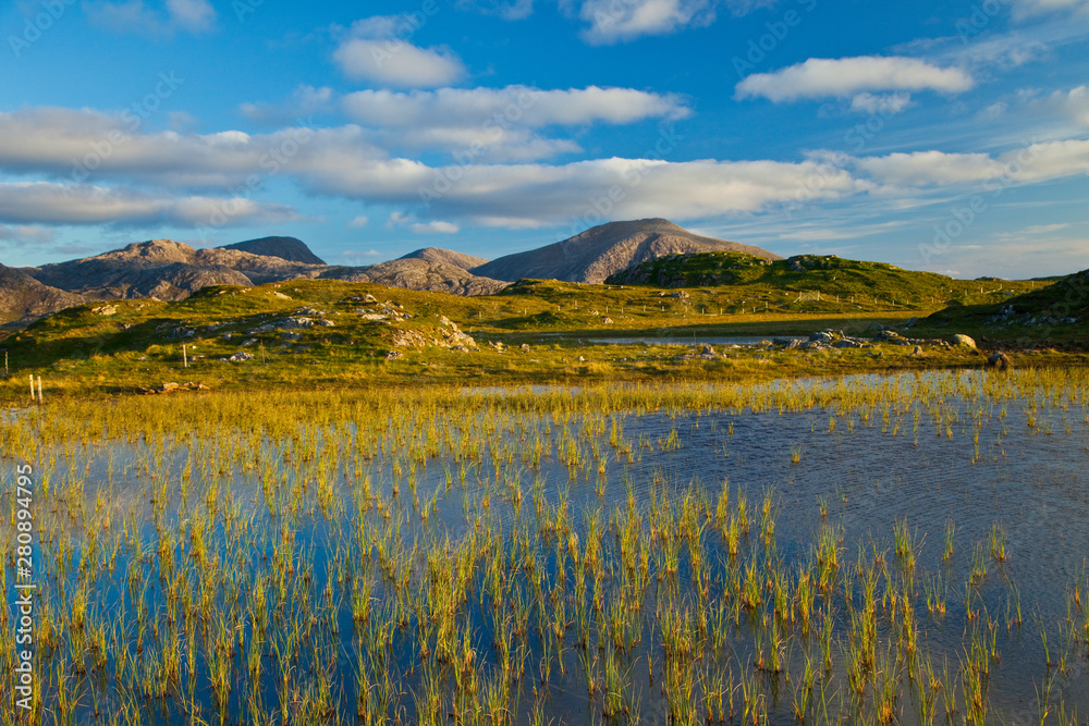 Lago Loch Dail Beag (Lake). Playa Dhail Beag Beach. West Lewis island ...