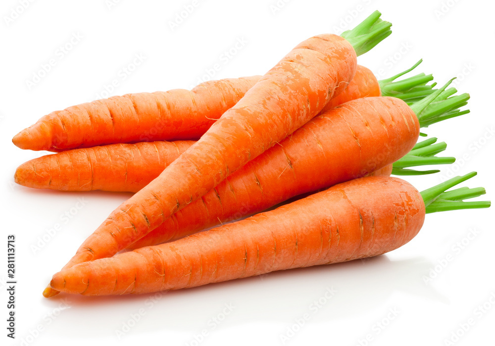 Obraz na płótnie Fresh carrots isolated on white background w salonie