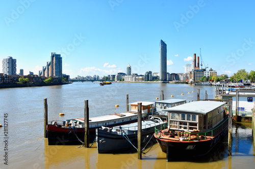 Cuadros en Lienzo London panorama on river - UK