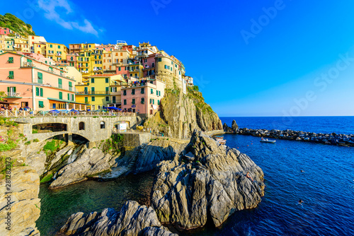 Photographie Colorful houses in Manarola Village in Cinque Terre National Park