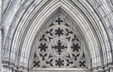  Particolare della facciata della cattedrale di San Patrizio, New York
