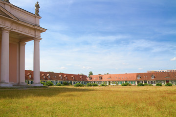 Wall Mural - Umgebung der Stadtkirche Ludwigslust