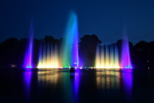 Dubai Dancing Fountain Free Stock Photo - Public Domain Pictures