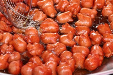 Canvas Print - Fried sausage at street food