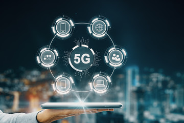 Poster - Hand with pad and 5G interface
