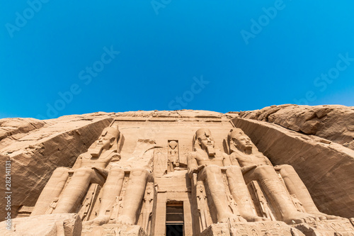 Abu Simbel temple, a magnificent landmark built by pharaoh Ramesses the Great, E Poster Mural XXL