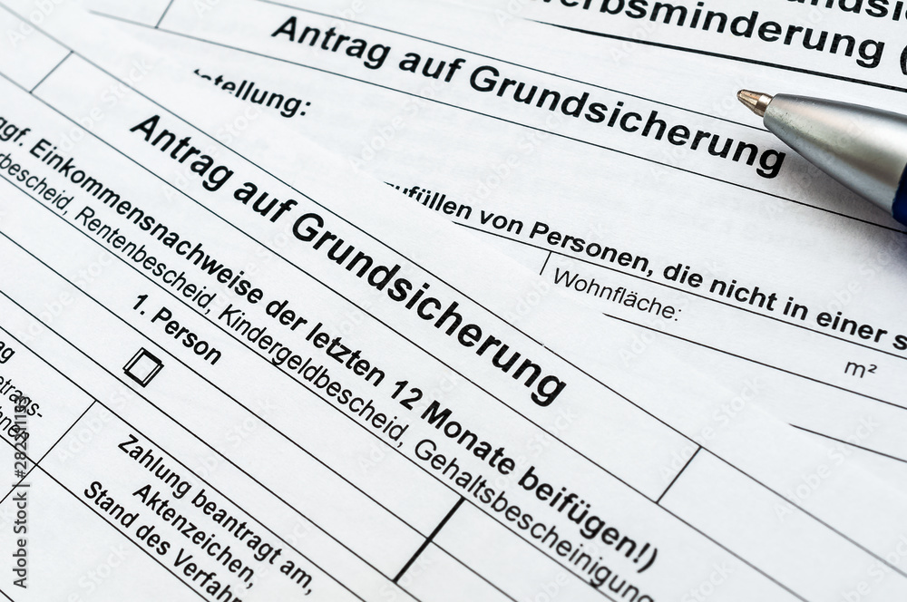 Antrag Auf Grundsicherung Für Rentner Antrag auf Grundsicherung im Alter Stock Photo | Adobe Stock