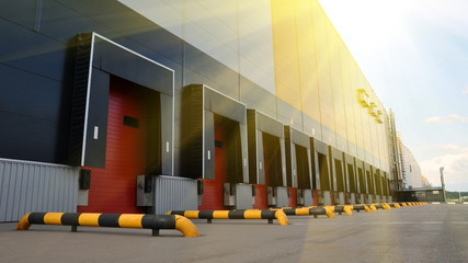 Innovative logistic warehouse complex. Excellent solution for storing, sorting and transporting products