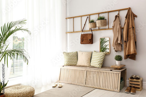 Fotomural Cozy hallway interior with new stylish furniture