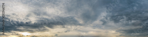 Fotomural Dramatic panorama sky with storm cloud on a cloudy day