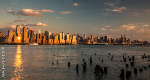 Fotomural A view of Lower Manhattan from Liberty State Park