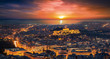 Die Skyline von Athen, Griechenland, am Abend bei Sonnenuntergang mit der Akropolis und Parthenon Tempel im Zentrum 