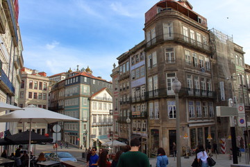 Canvas Print - Buildings in Porto, Portugal