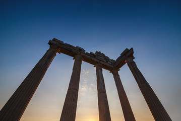 Canvas Print - Temple of Apollo on sunset in Side, Turkey