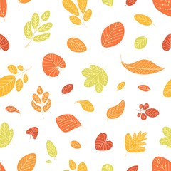 Poster - Seasonal seamless pattern with fallen autumn leaves on white background