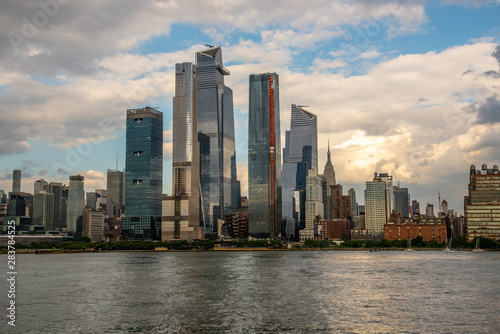 Fotografía Hudson Yards from a boat in the Hudson River