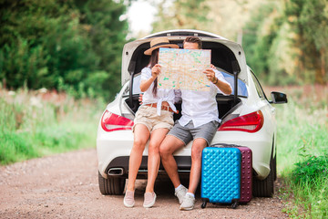 Young couple tourist enjoying on summer vacation