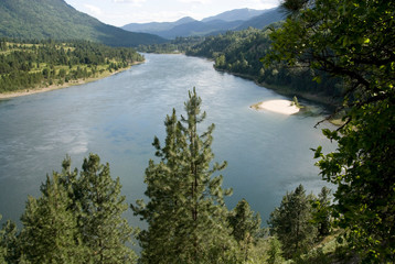 Sticker - Canada: British Columbia, Castlegar, trail along Columbia River