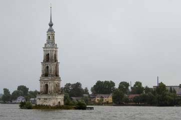 Poster - Russia, Volga River views between Moscow & Uglich.The flooded city of Kalyazin (flooded for canal system), bell tower of The Church of the Trinity, c.1654. 