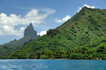 Sticker - South Pacific, French Polynesia, Moorea, Opunohu Bay.