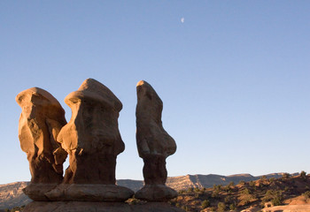 Canvas Print - USA - Utah. Devil's Garden off Hole-in-the-Rock Road in Grand Staircase - Escalante National Monument.