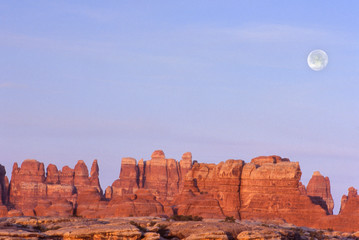 Poster - USA, Utah, Canyonlands NP, Full Moon Over The Needles