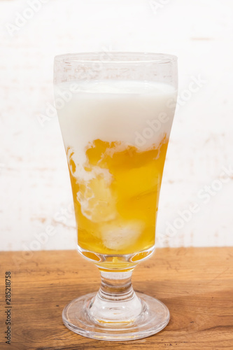 Cuadros en Lienzo 台湾で流行のチーズティー Taiwanese trendy drink cheese tea