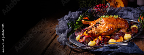 Cuadros en Lienzo roast duck with potato dumplings and plums