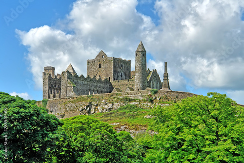 Fotografía The Rock of Cashel - a historic site located at Cashel, Ireland.
