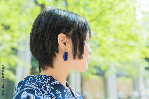浴衣姿の黒髪女性 Stock Photo Adobe Stock 浴衣姿の黒髪女性 Stock Photo Adobe Stock