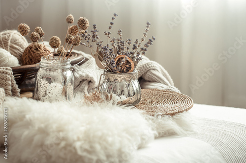 Cuadros en Lienzo Autumn still Life home decor in a cozy house.