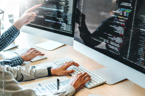Fotografía Developing programmer Development Website design and coding technologies working