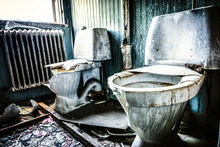 Abadoned Toilet