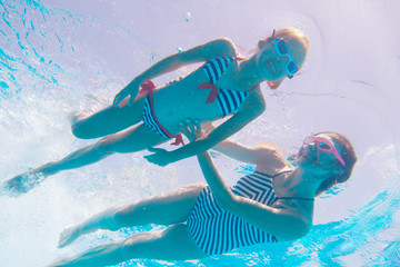 Sticker - family  in swimming pool