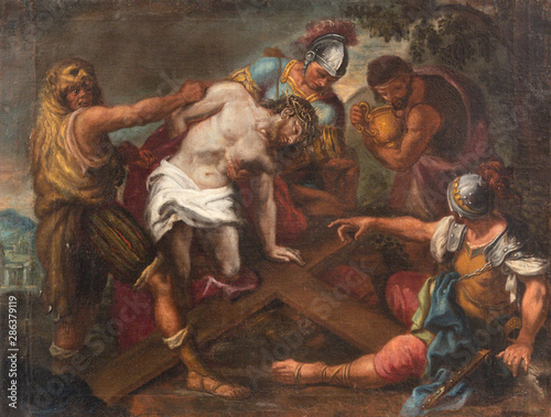 Fotografía MALCESINE, ITALY - JUNE 13, 2019: The painting of Jesus before Pilate (part ot Via Crucis) in church Chiesa di Santo Stefano by unknown artist of 17