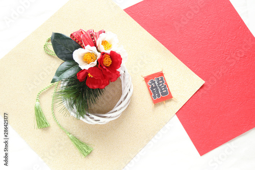 日本の正月 椿の花と白いリース Buy This Stock Photo And Explore Similar Images At Adobe Stock Adobe Stock