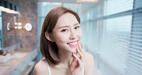 Poster - asian girl with health tooth