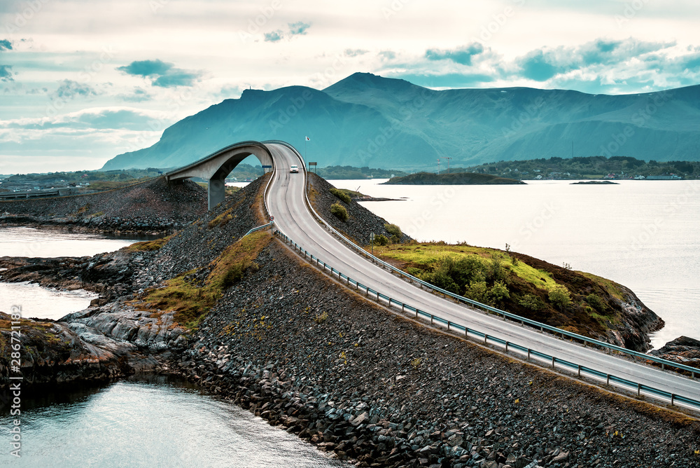 Atlantic road. Norway - obrazy, fototapety, plakaty 