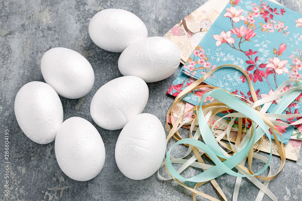 How to decorate an Easter egg with decoupage technique, tutorial. Stock ...
