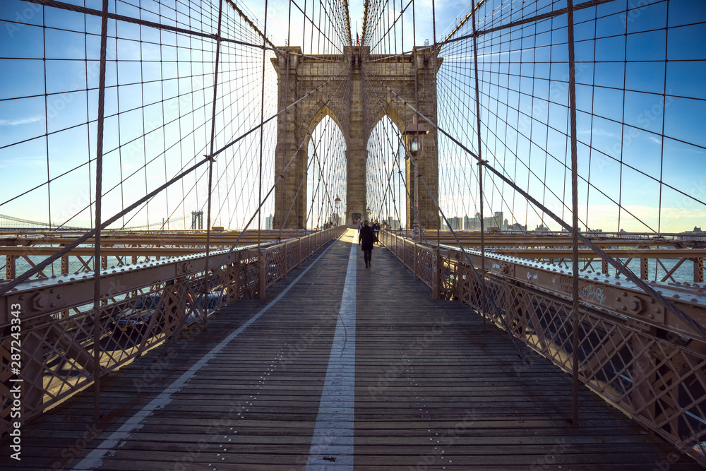 Unique design of stone & steel, the Brooklyn Bridge - obrazy, fototapety, plakaty 