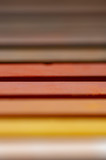 Fototapeta Tęcza - Kolorowe kredki zdjęcie makro, cieple kolory. 